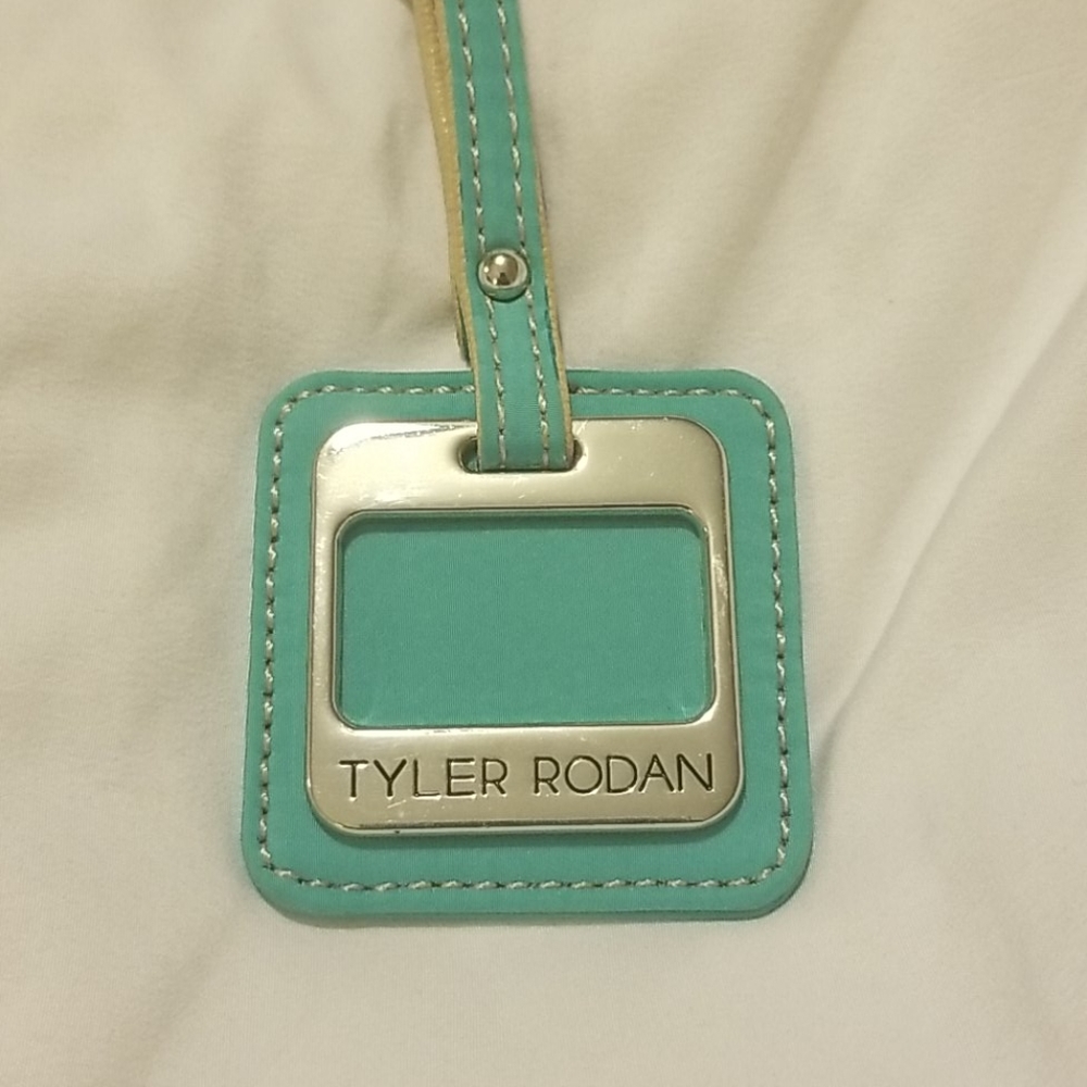 TYLER RODAN - Picture 3 of 6